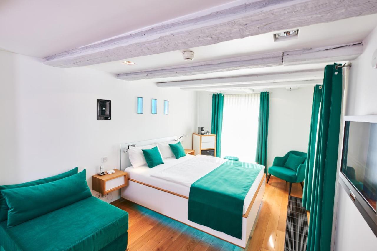 Hotel Max Am See เมียร์สบวร์ก ภายนอก รูปภาพ