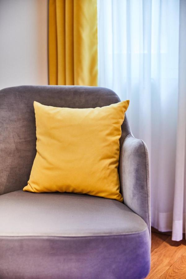 Hotel Max Am See เมียร์สบวร์ก ภายนอก รูปภาพ